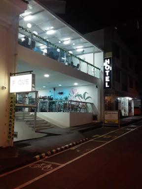 Hotel Los Cristales - Housity