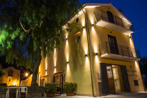 Rianna Rooms & Breakfast - Housity