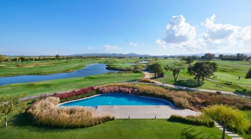 Empordà Golf Resort - Housity