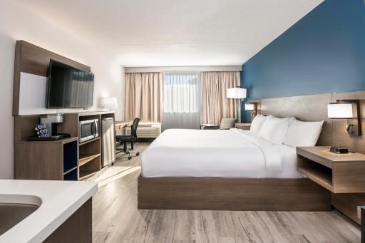 Comfort Suites Kingston Central - Housity