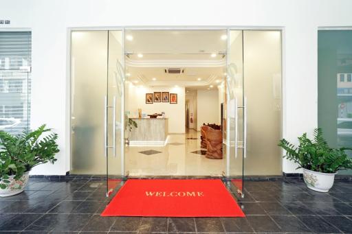 RJ Hotel Kulai - Housity
