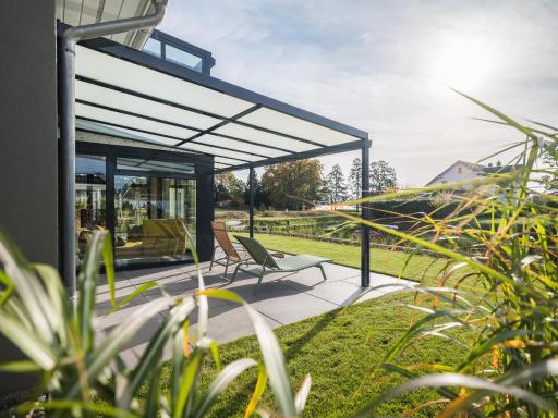 Luxus FeWo 122 m² direkt am Wasser mit Boot - Housity