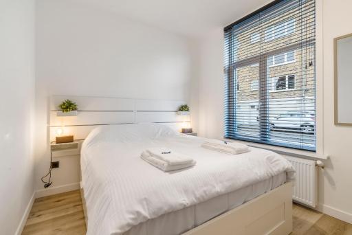 Cosy, furnished & renovated flat with outside lounge - Housity