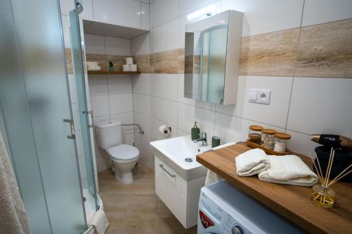 ⭑ Comfy VIP studio in the center with Netflix - Housity