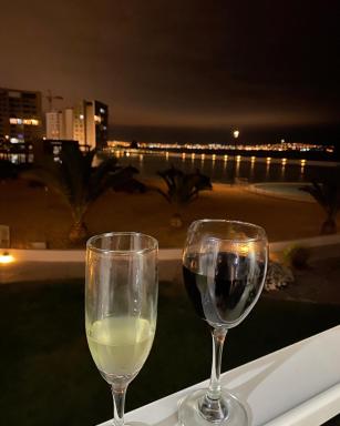 Hermoso apartamento de 2 dormitorios y 2 baños en Laguna del Mar La Serena - Housity