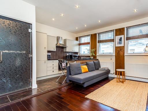 Pass the Keys West End Apartment near Tottenham Court Road - Housity
