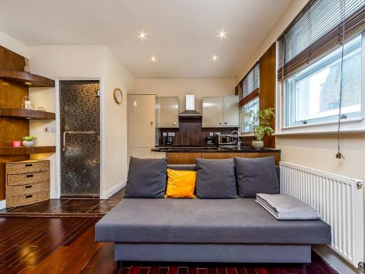 Pass the Keys West End Apartment near Tottenham Court Road - Housity