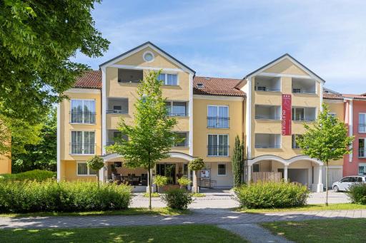 Aparthotel Christine - Housity