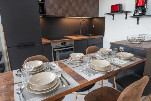 Cocooning tower - Fairytale Factory - Housity