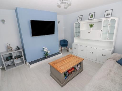 21 Sandfield Road - Housity