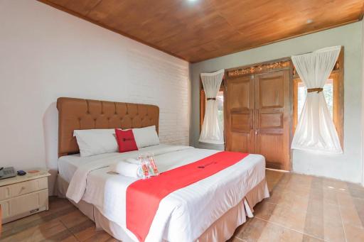 RedDoorz near Kampung Gajah 2 - Housity