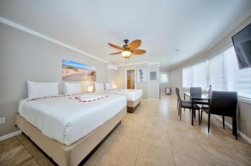 Surf & Sand Hotel - Housity