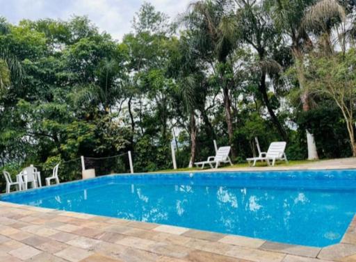 chacara muita area verde com piscina - Housity