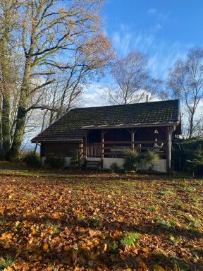 Maison 2 chambres proche Dijon chalet niché dans la nature - Housity