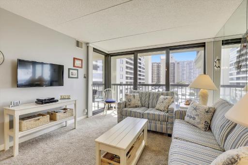 Sea Watch - Housity