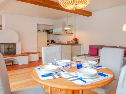 Apartment Charming Home-Inn - Housity