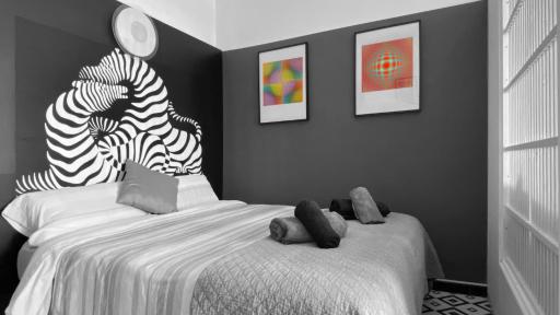 Sunrise Estudio Zebra, con vistas jardín y mar - Housity