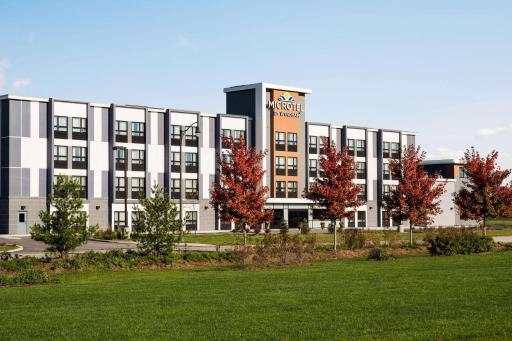 Microtel Inn & Suites by Wyndham Aurora - Housity