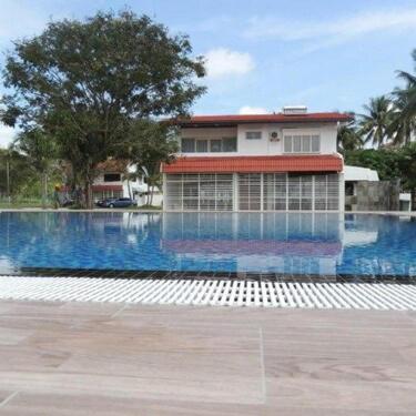 SHORE HOUSE- RESAK VILLA - Housity