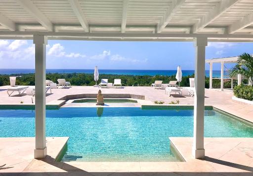 Luxury 5 bed-rooms Villa at Terres Basses - Housity