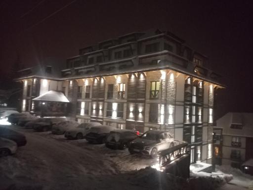 Apart Hotel & spa Zoned II, Kopaonik, apartman Lukač - special benifit Children up to 17 of age accompanied by two adutls staj for free! FREE PARKING! - Housity