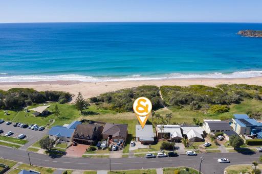 Paradise on Jones Beach Kiama - Beachfront unit with direct beach access & views - Housity