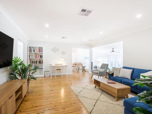 Fintry Beach House Pet Friendly 5 Mins Walk to Beach - Housity