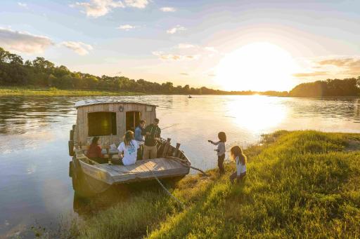 Séjour ou croisière insolite en bateau habitable de Loire - Housity