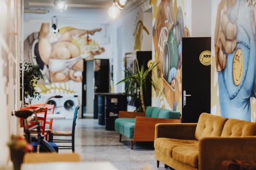 Party Hostel Zzz - Housity