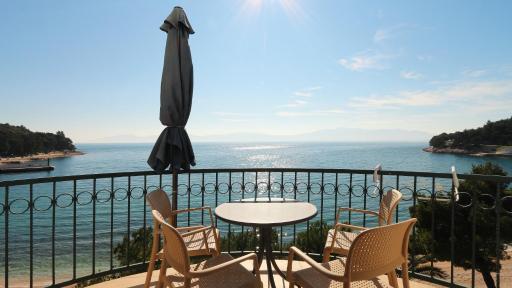 Apartments on the beach-Drvenik - Housity