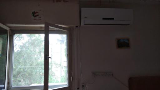 Private room near the Airport for amazing people - Housity