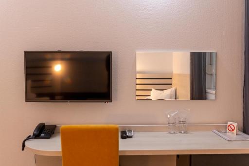 Garni Hotel 11tica DM - Hizvo