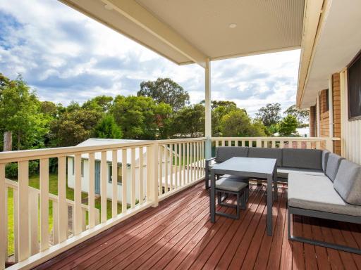Sunsets Pet Friendly 10 Mins Walk to Beach - Housity
