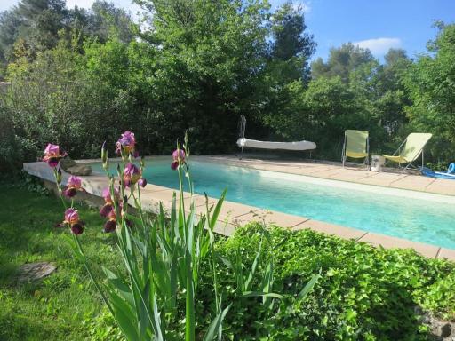 CASA Octavie piscine sublime vue Ste Victoire - Housity