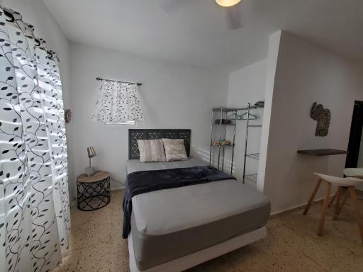 Aguadilla Surfers Lair apt with AC Wifi 8 minute walk to Crashboat beach - Hizvo