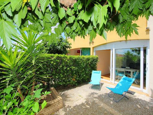 Beachfront Apartment Les terrasses de la Plage-1 by Interhome - Housity