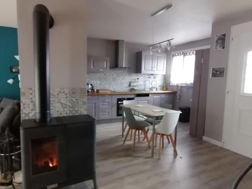 Maison gai séjour à Bellac - Housity