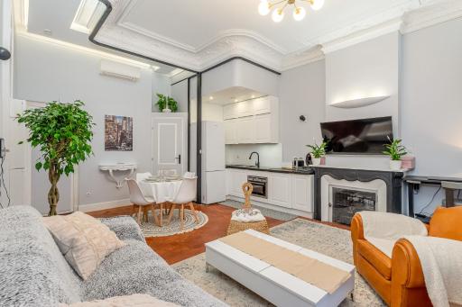 Nouvel Appartement de Caractère et Climatisé à la Joliette - Housity