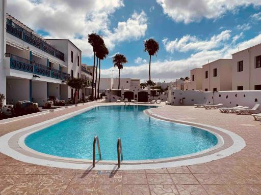 Apartment Luna -modern one bedroom apartment in central Puerto del Carmen - Housity