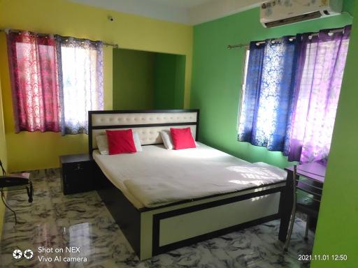 Radha Rani lodge - Housity