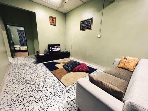 Arni Homestay - Geliga - Housity
