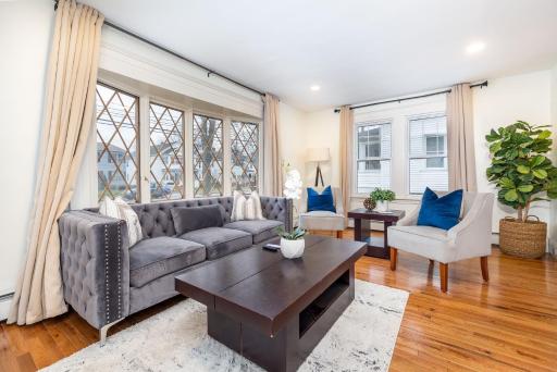 Gorgeous 3 bedroom - 9 mins to Hartford, Connecticut - Housity