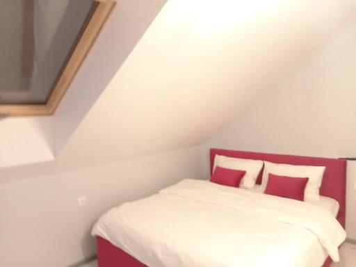 Pure Apartments VIP 5 - Housity