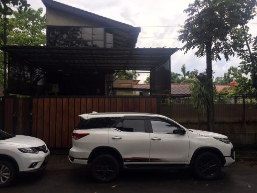 Villa 2 Lt 500M2 Di Perkotaan Margahayu Bandung - Housity