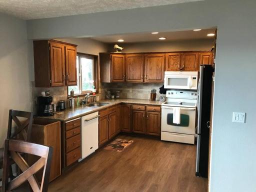 Spectacular Valley View in Wine Country - Housity