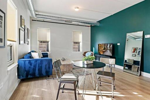 DECOM - Delightful 1BR & 1BA Apartment in Belmont - Belmont 202 - Housity