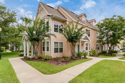 Cozy Apartment Only Miles From Disney Community Pool And Jacuzzii - Housity