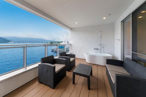 SEASIDE TERRACE SUN - Housity