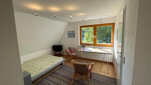 Ruhiges Zimmer zentral - Housity