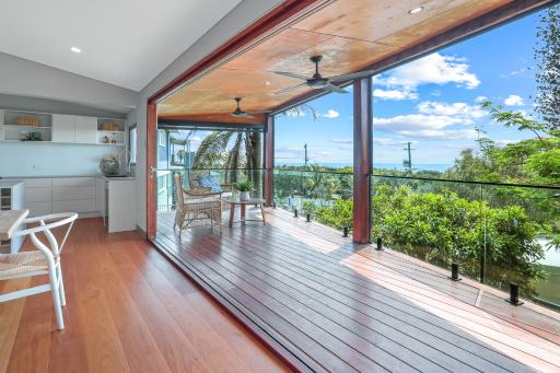 Luxe Coastal Abode, Marcus Beach - Housity